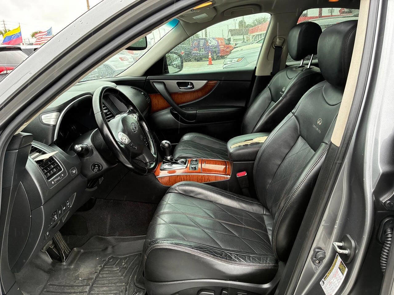 Used 2014 INFINITI QX70 Base AWD 4dr SUV (3.7L V6) w/ Premium Package image 8