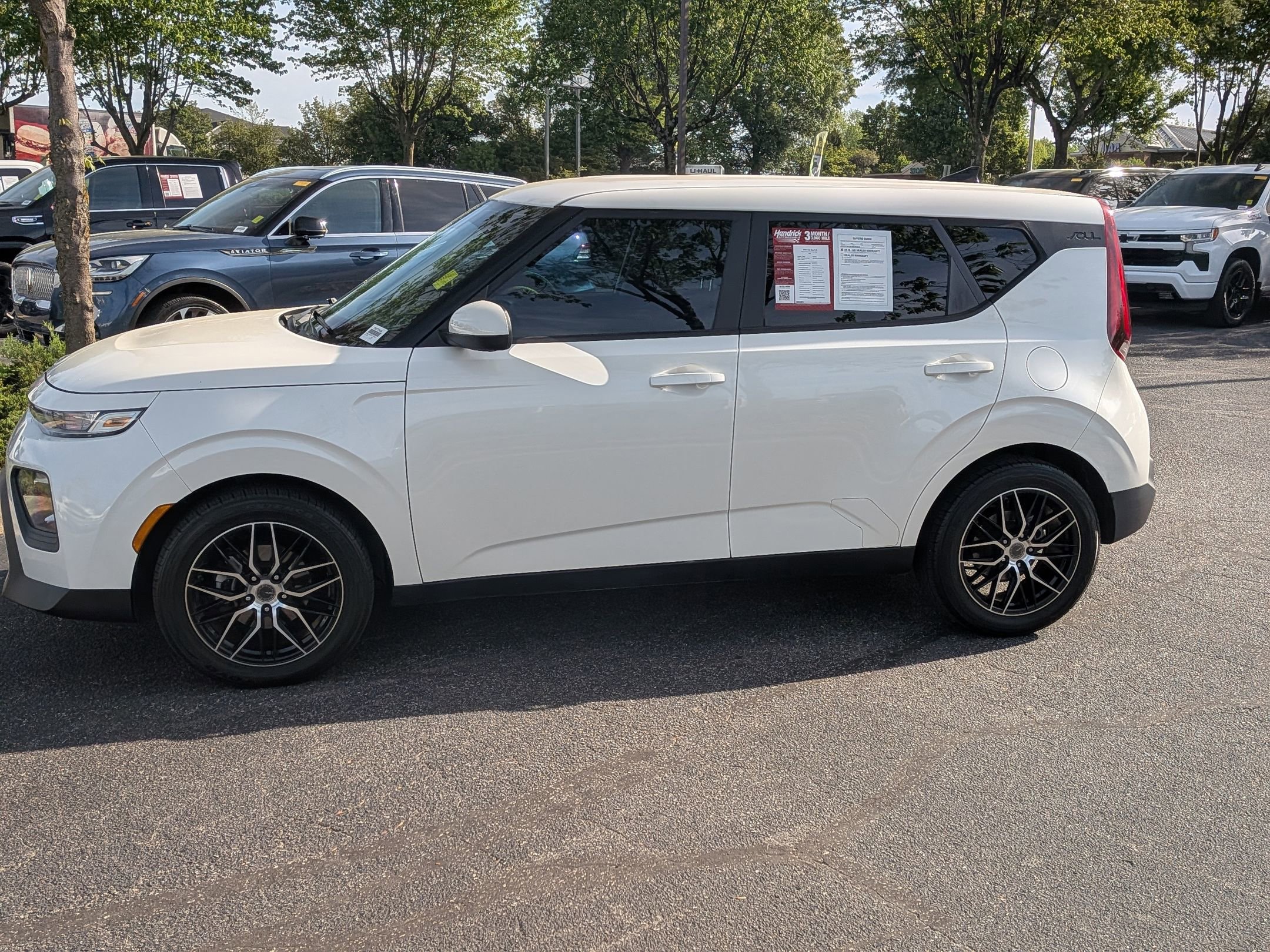 Used 2021 Kia Soul LX FWD image 6