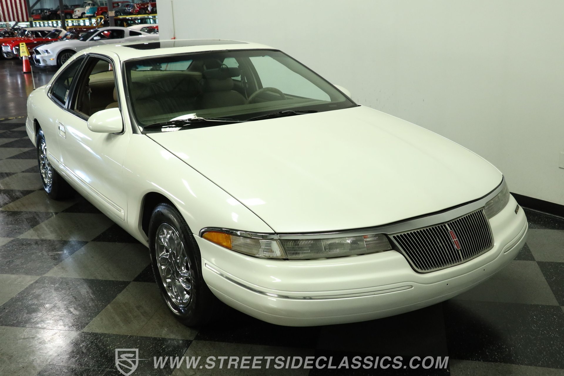 Used 1993 Lincoln Mark VIII RWD image 15