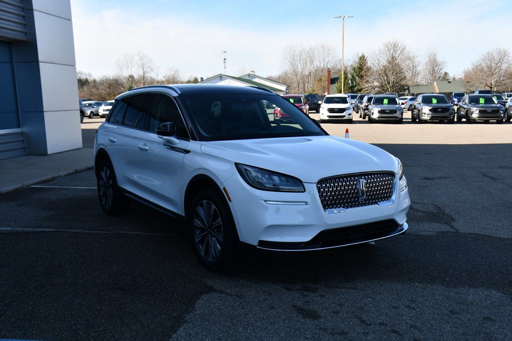 Used 2022 Lincoln Corsair Reserve w/ Elements Package image 9