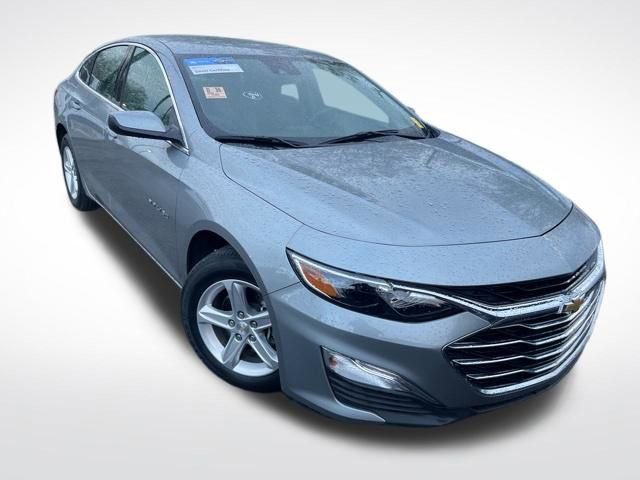 Used 2025 Chevrolet Malibu LS image 10