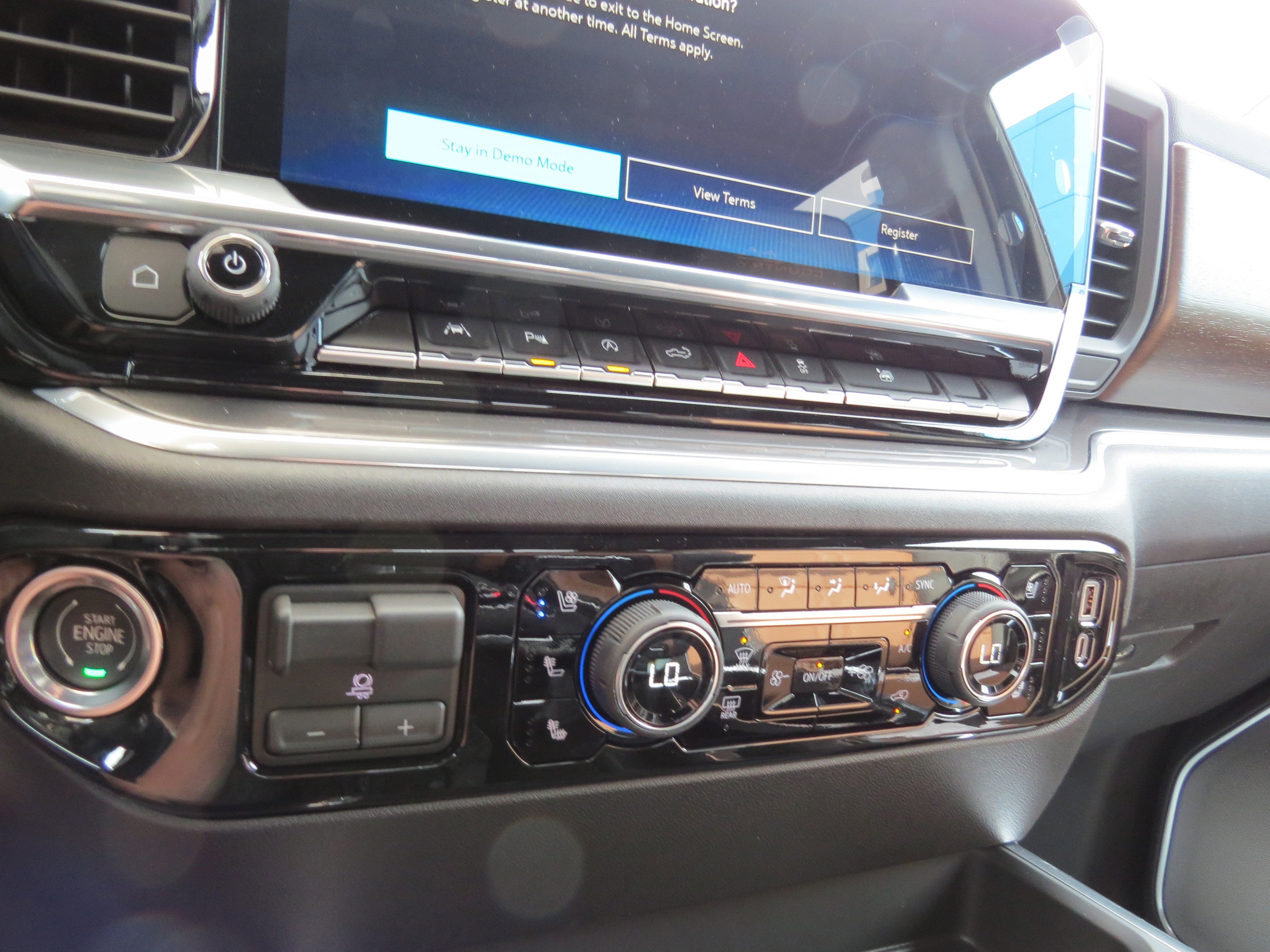 New 2026 Chevrolet Silverado 1500 High Country w/ Technology Package image 26