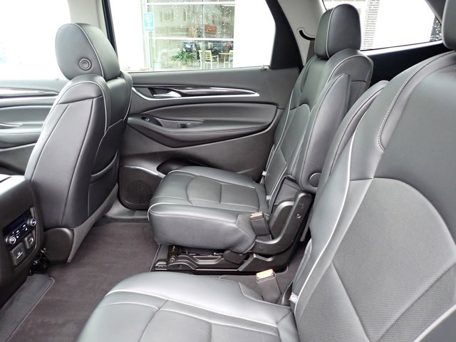 Used 2021 Buick Enclave Avenir w/ Avenir Technology Package AWD/4WD image 16