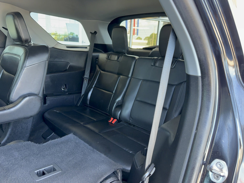 Certified 2022 Ford Explorer XLT w/ Equipment Group 202A RWD image 14