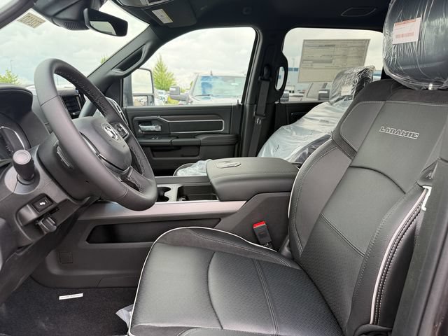 New 2026 RAM 2500 Laramie w/ Night Edition AWD/4WD image 15