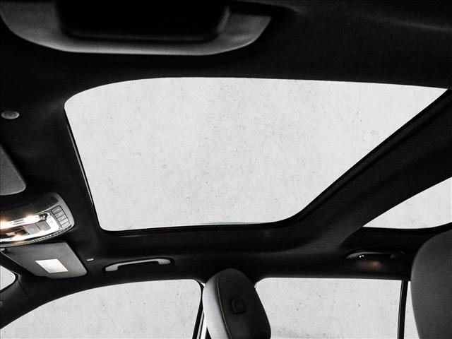 Certified 2025 Mercedes-Benz EQB 300 4MATIC image 17