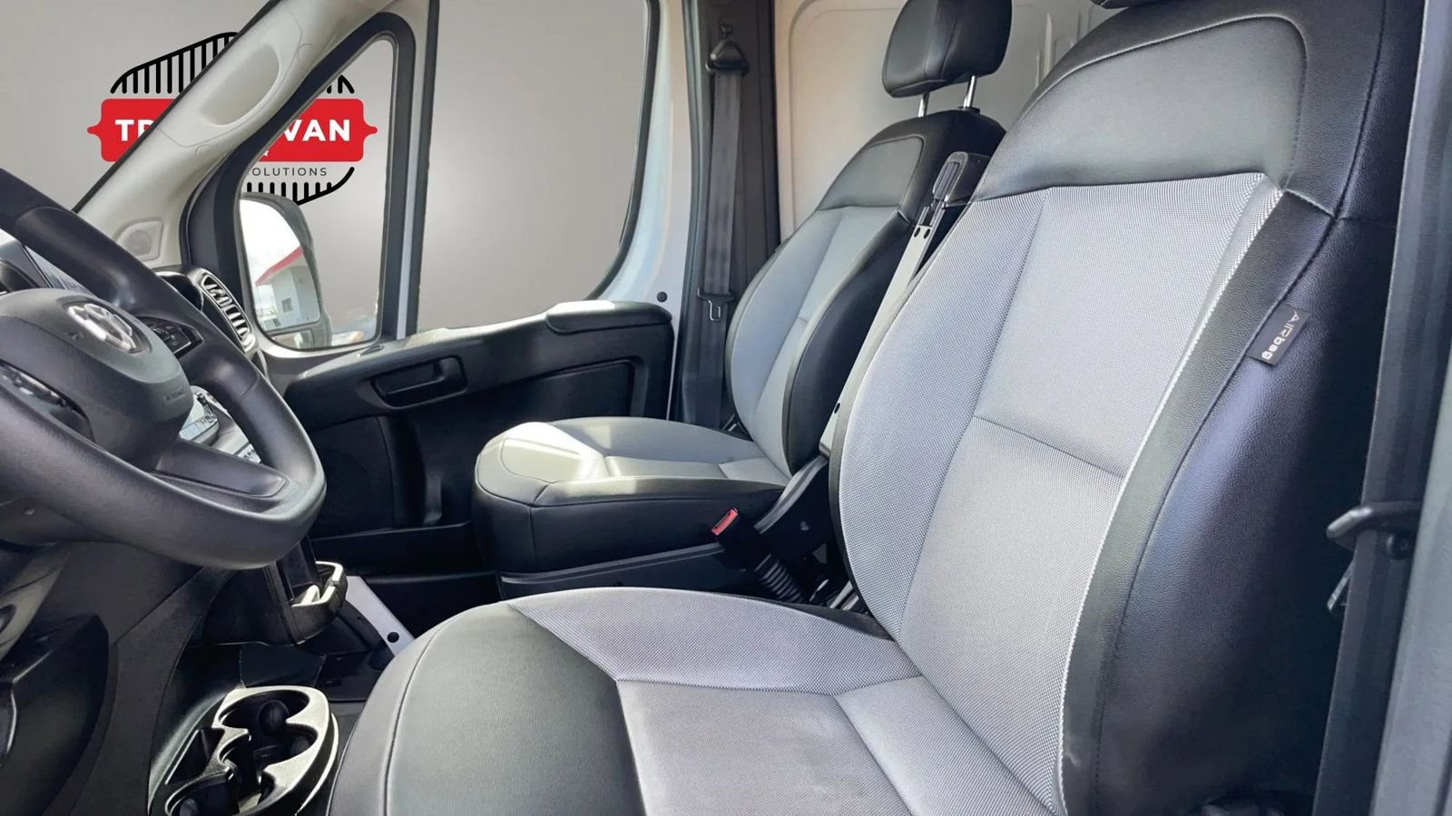 Used 2025 RAM ProMaster 3500 w/ Convenience Group FWD image 27