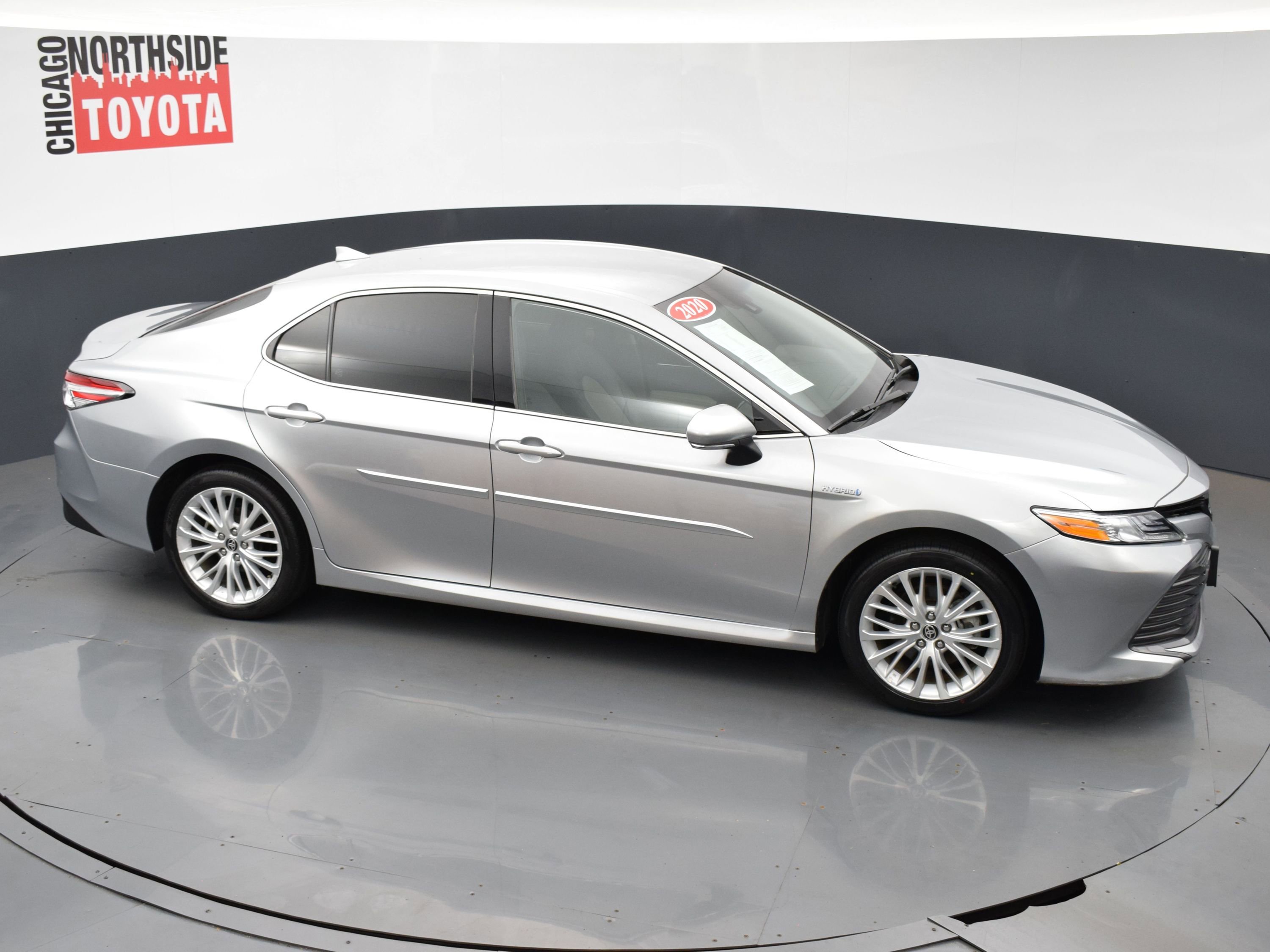 Used 2020 Toyota Camry XLE image 23