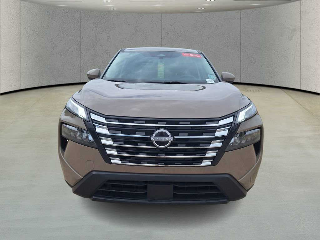 Used 2024 Nissan Rogue SV FWD image 8
