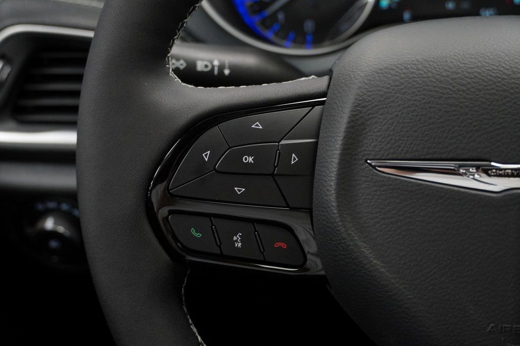 New 2026 Chrysler Pacifica Limited w/ S Appearance Package image 27