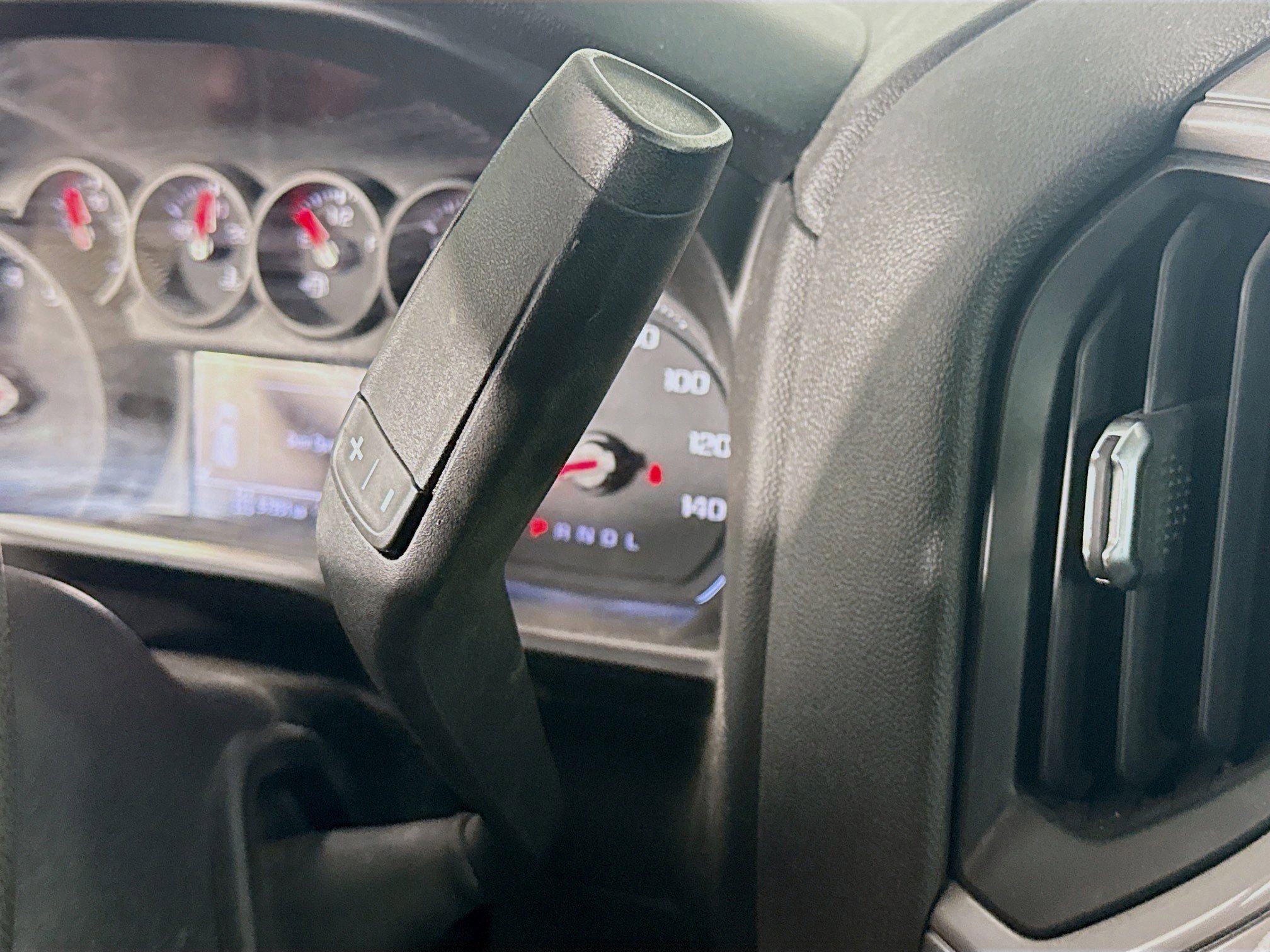 Used 2019 Chevrolet Silverado 1500 Custom Trail Boss w/ Custom Convenience Package image 19