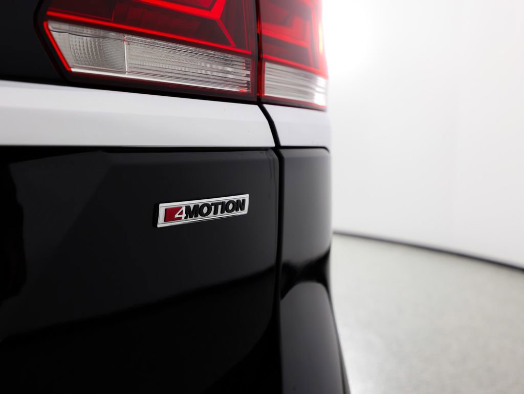 Used 2021 Volkswagen Atlas SE image 11