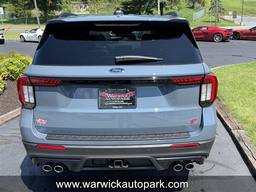 Used 2025 Ford Explorer ST AWD/4WD image 15