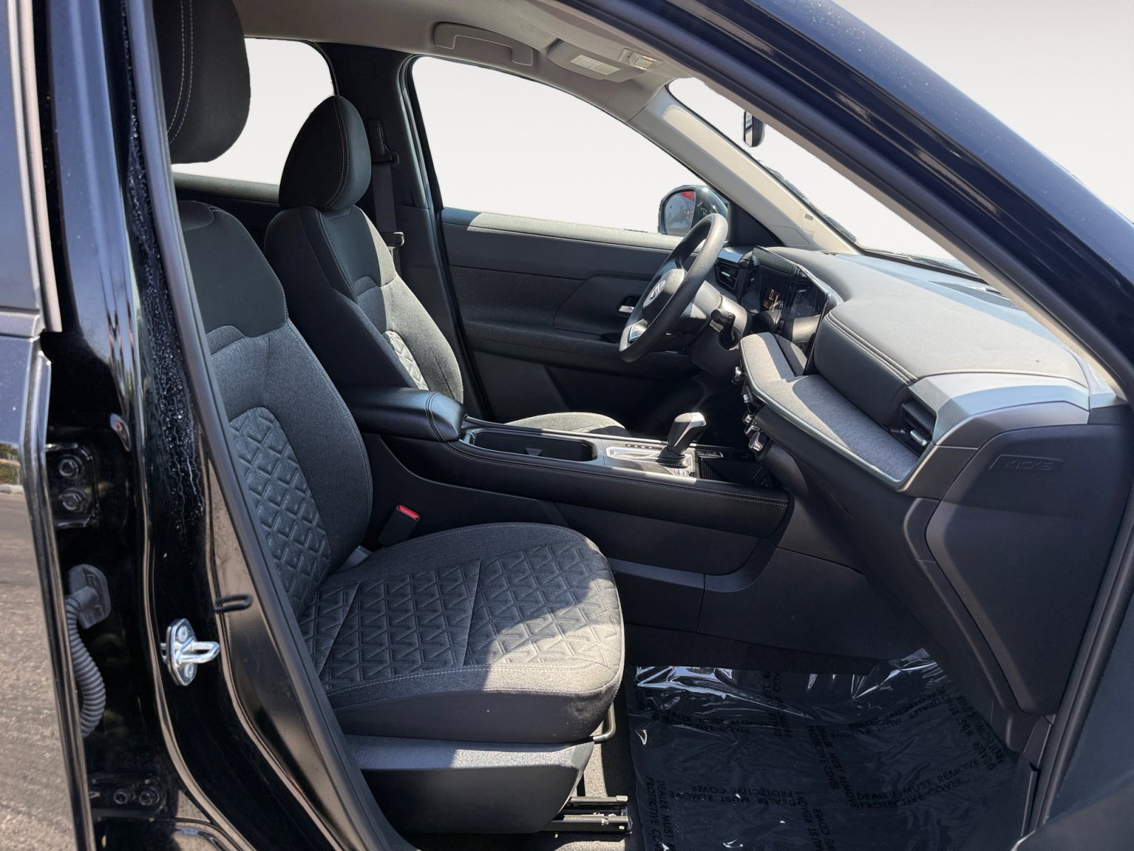 Used 2025 Nissan Kicks SV AWD/4WD image 20