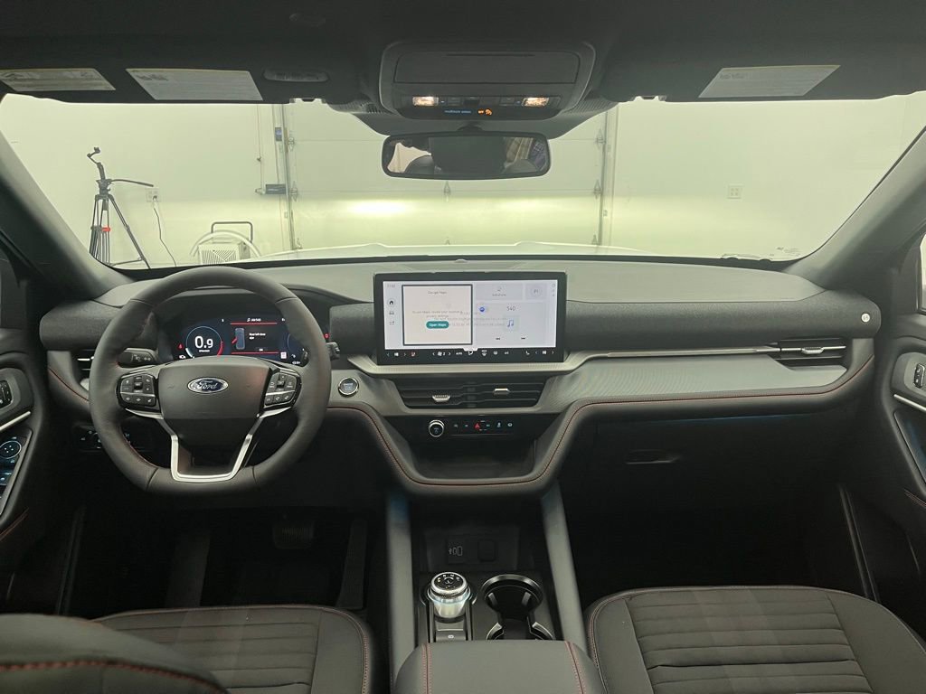 New 2026 Ford Explorer ST-Line w/ ST-Line Street Pack image 4