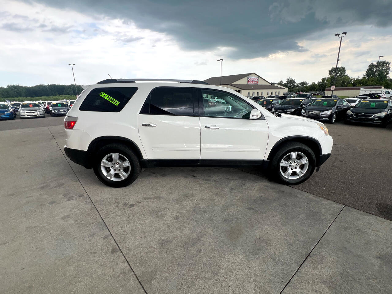 Used 2011 GMC Acadia SLE image 4
