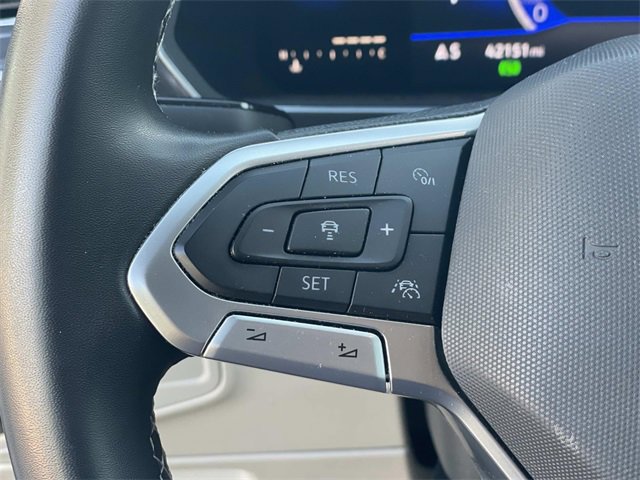 Used 2022 Volkswagen Tiguan SE image 8