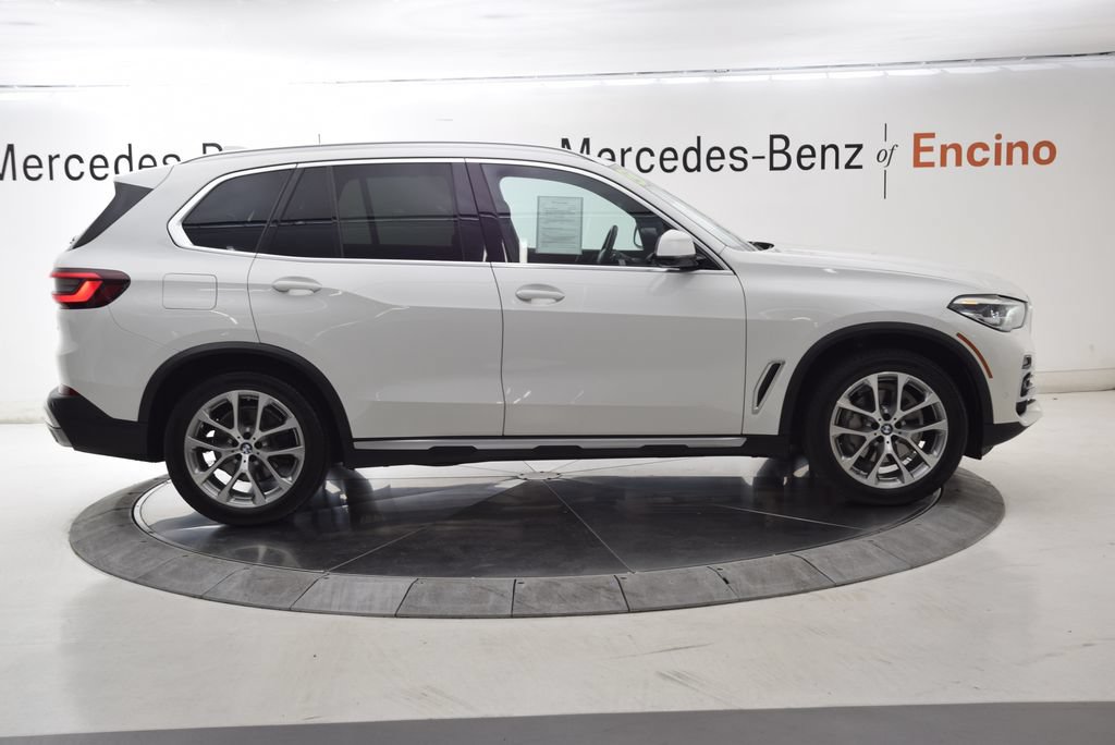 Used 2022 BMW X5 xDrive40i w/ Parking Assistance Package AWD/4WD image 7