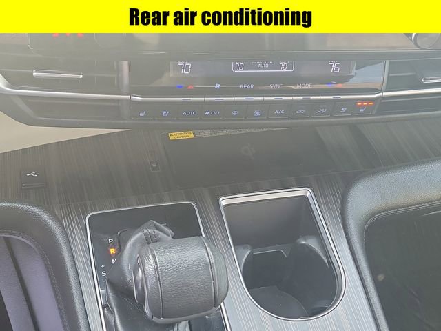Used 2021 Toyota Sienna Platinum image 16