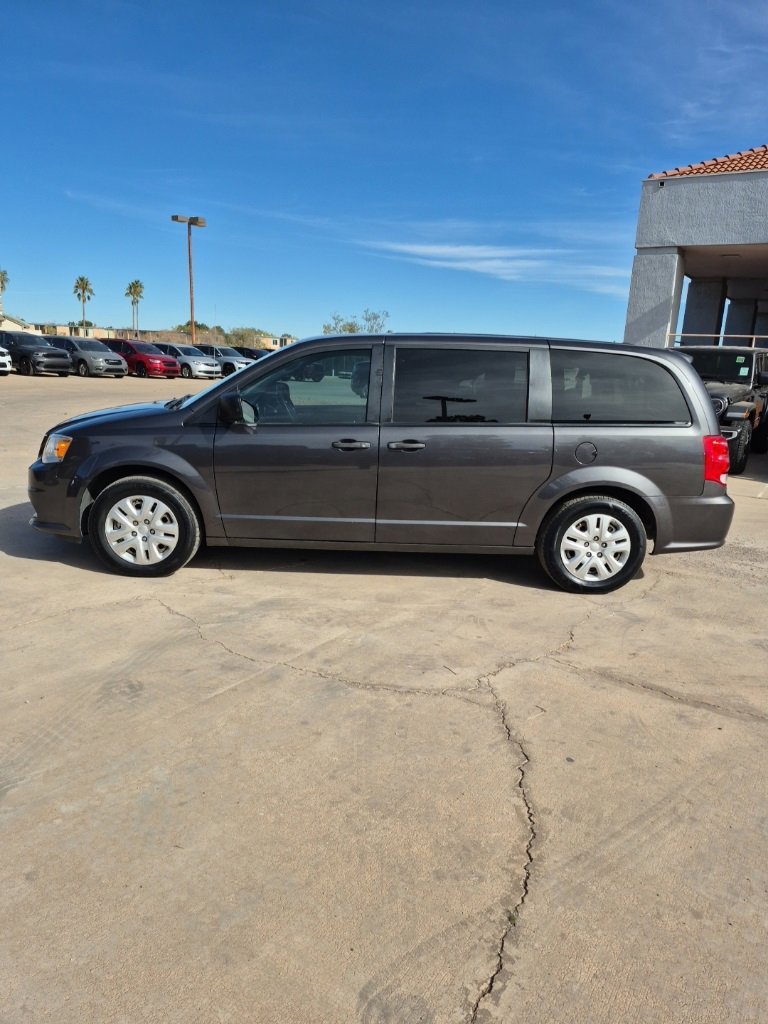Used 2020 Dodge Grand Caravan SE w/ UConnect Hands-Free Group image 8