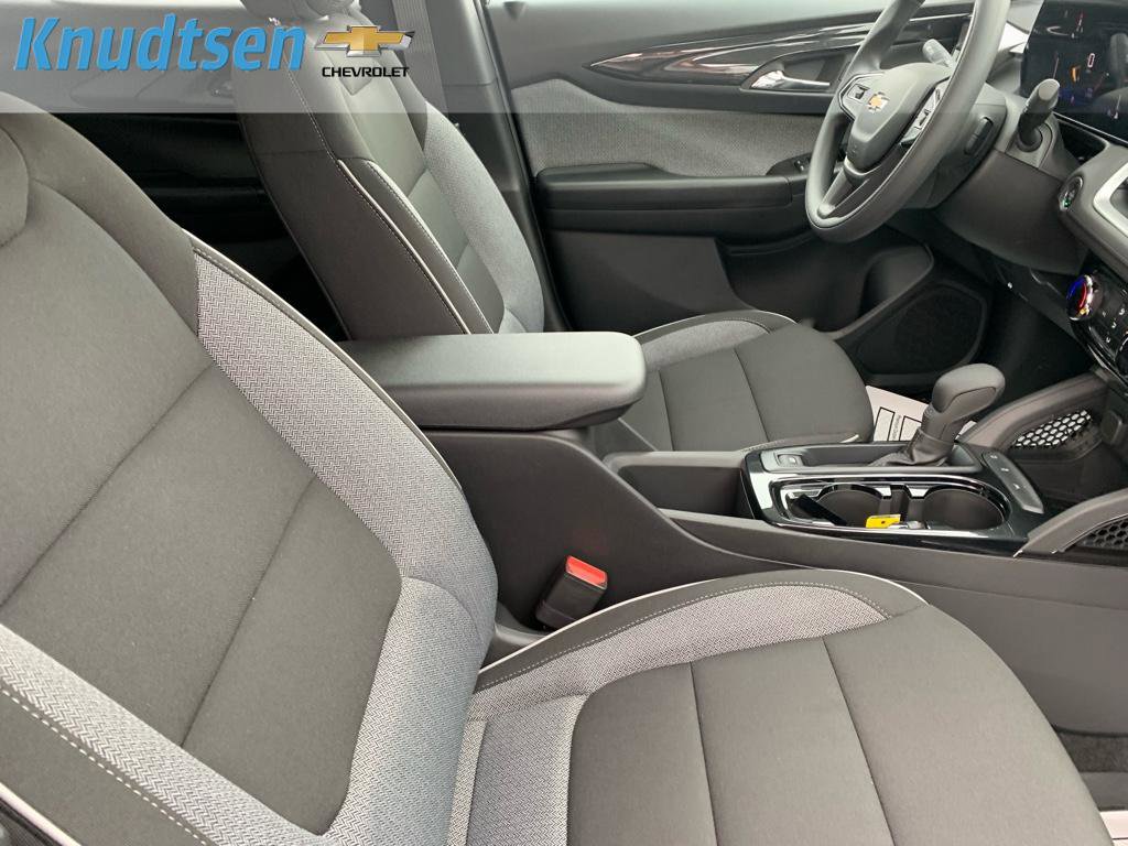 New 2026 Chevrolet TrailBlazer LT image 11