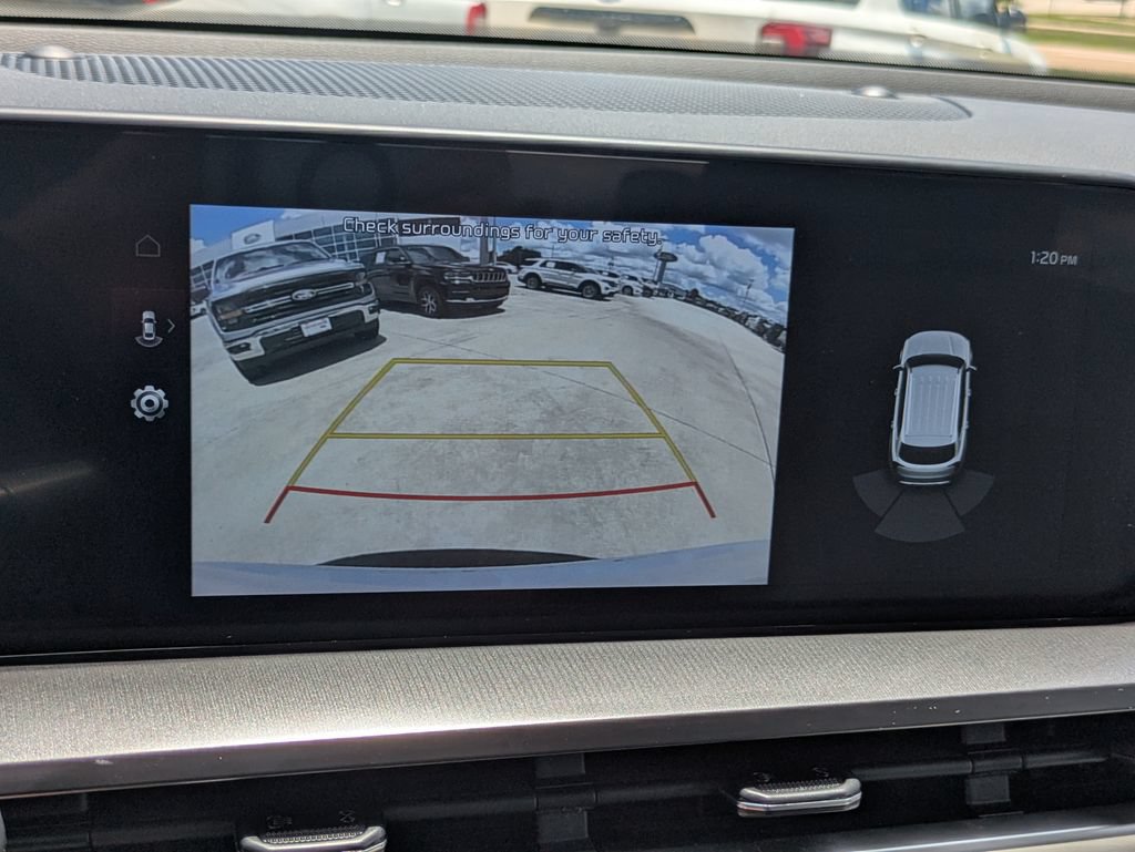 Used 2025 Kia Telluride S FWD image 18
