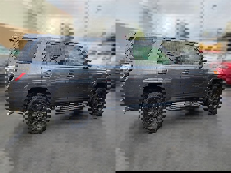 Used 2016 Toyota 4Runner SR5 image 9