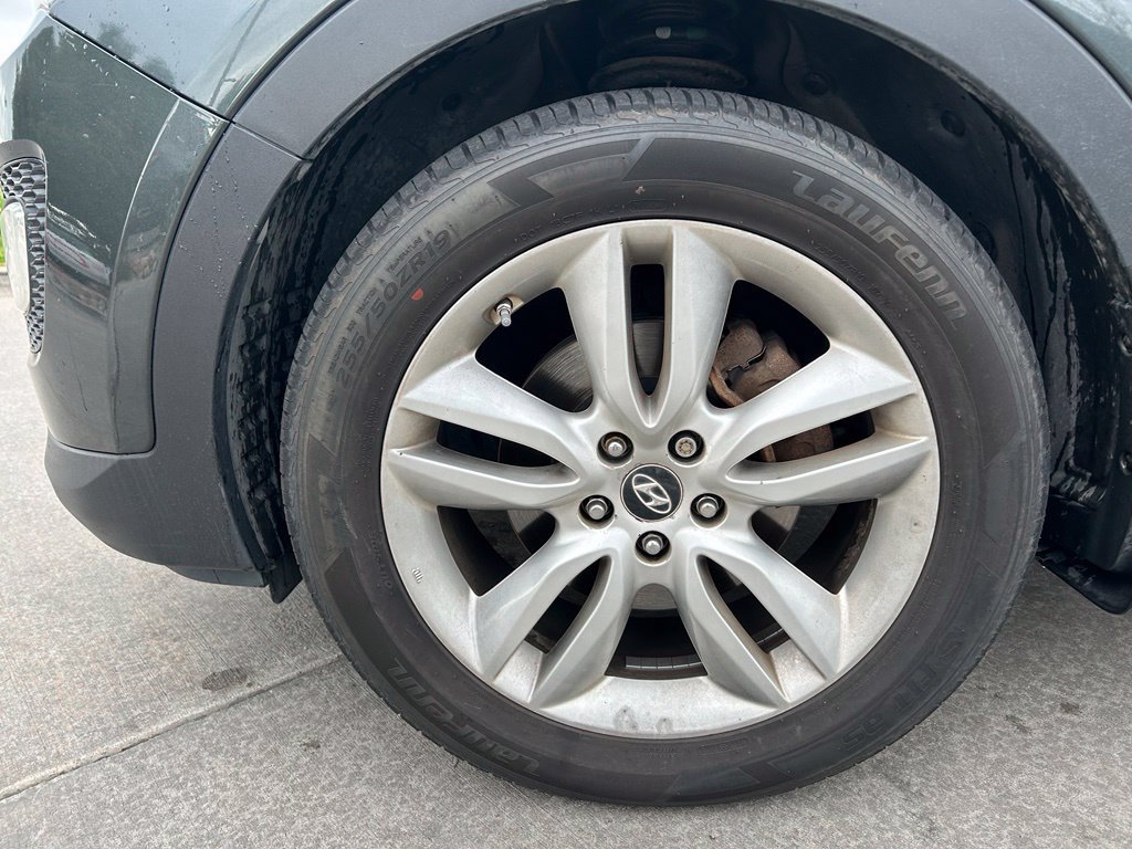 Used 2013 Hyundai Santa Fe Sport 2.0T AWD/4WD image 32