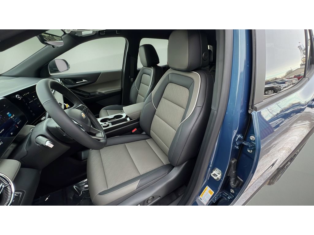 New 2026 Chevrolet Equinox LT w/ Convenience Package II image 24