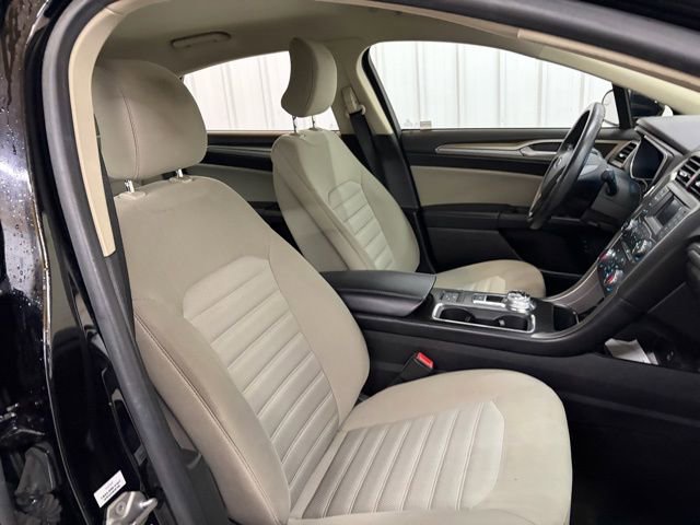 Used 2018 Ford Fusion S image 22
