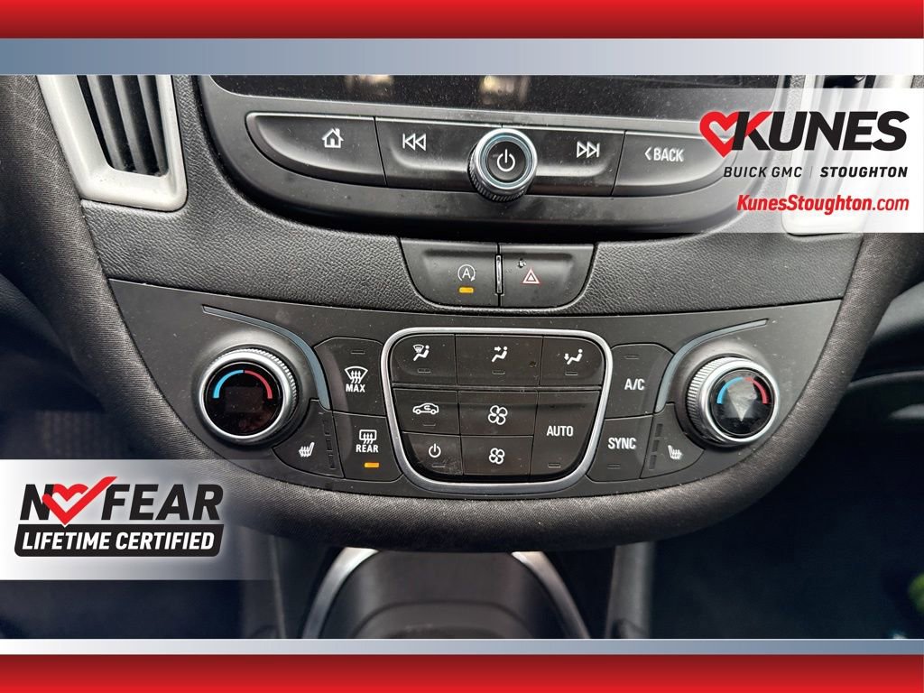 Used 2022 Chevrolet Malibu LT image 29