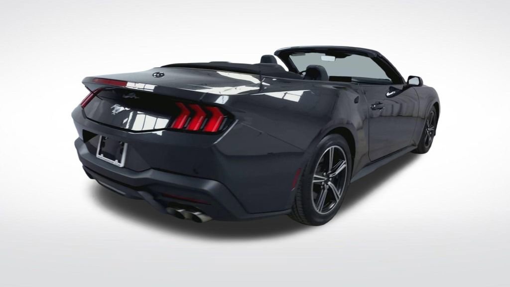Used 2024 Ford Mustang Convertible image 22
