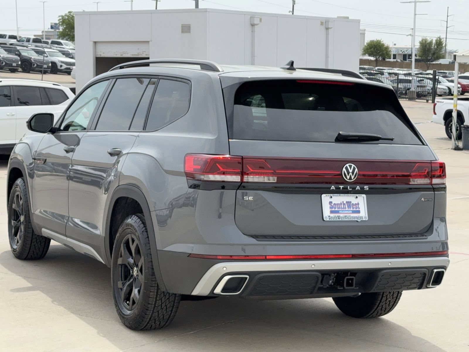 New 2026 Volkswagen Atlas Peak Edition AWD/4WD image 7