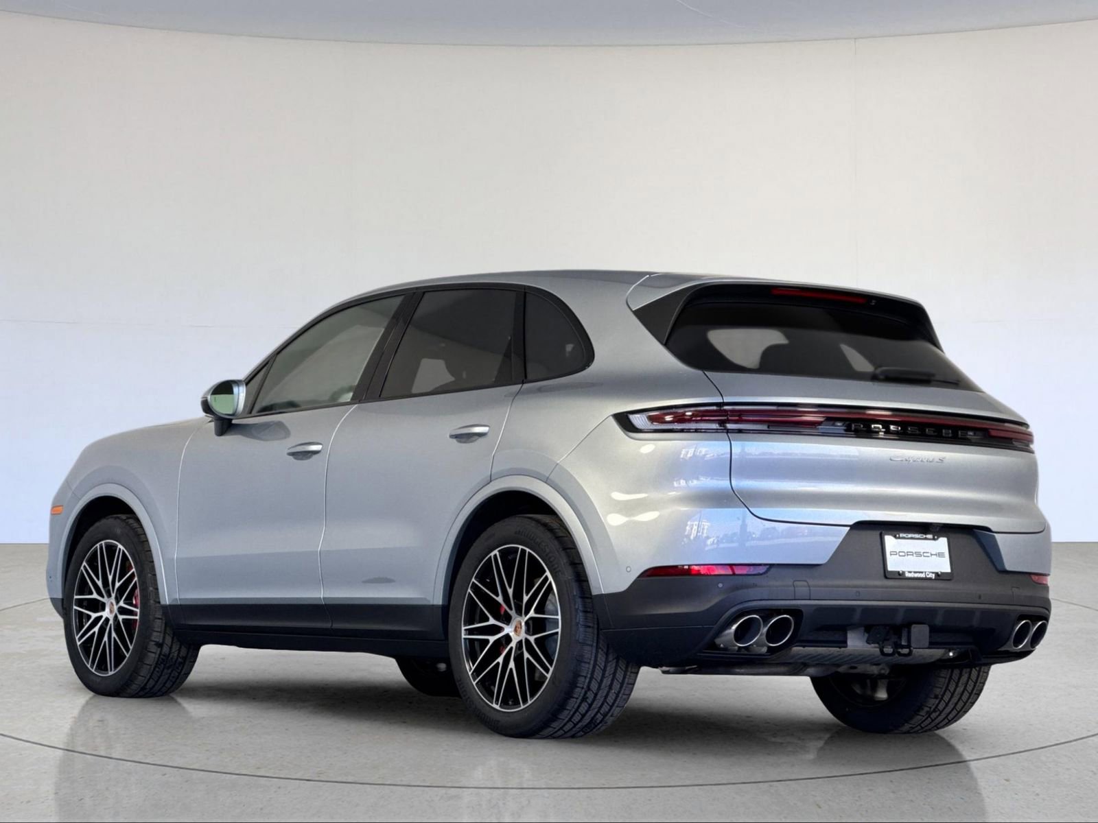 New 2026 Porsche Cayenne S image 3