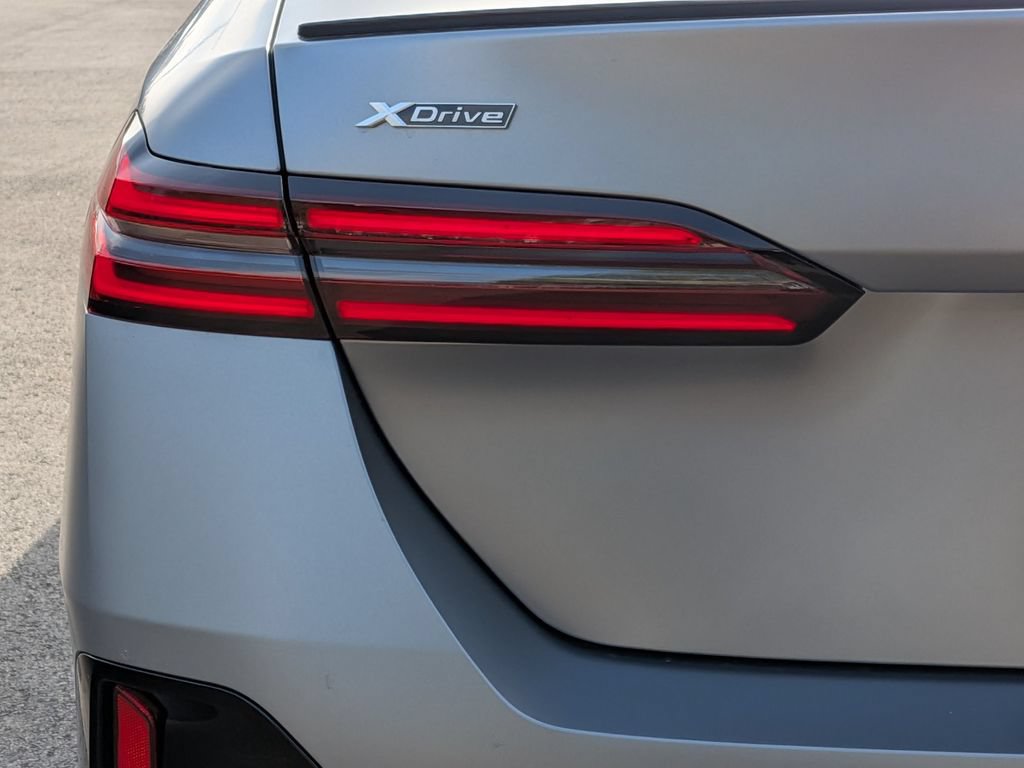 New 2026 BMW 540i xDrive w/ Executive Package AWD/4WD image 19