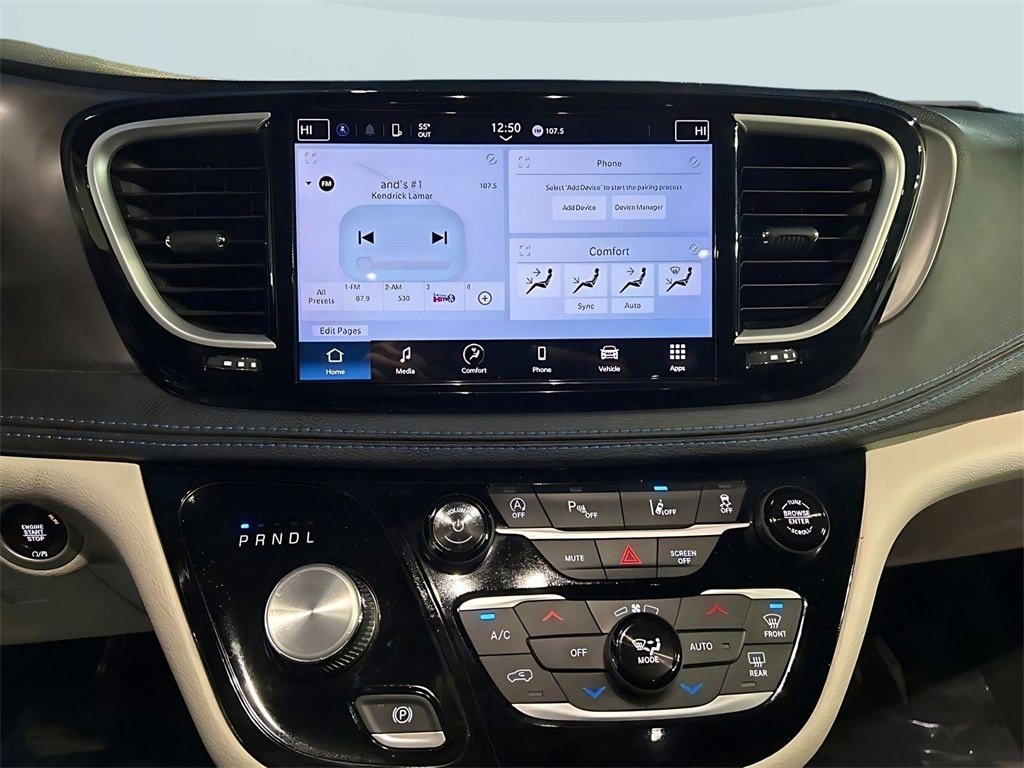 Used 2021 Chrysler Pacifica Touring image 31