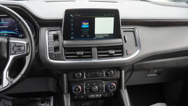 Used 2024 Chevrolet Suburban LT image 16