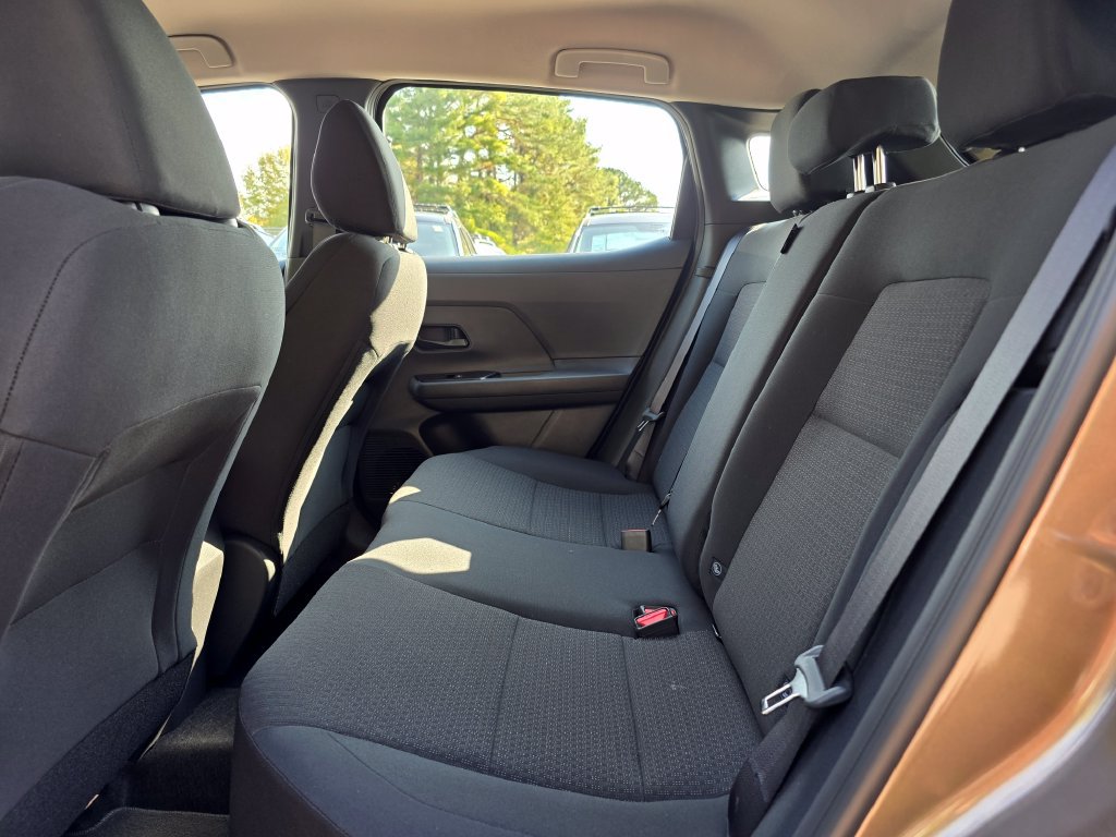 New 2027 Nissan Kicks S FWD image 30
