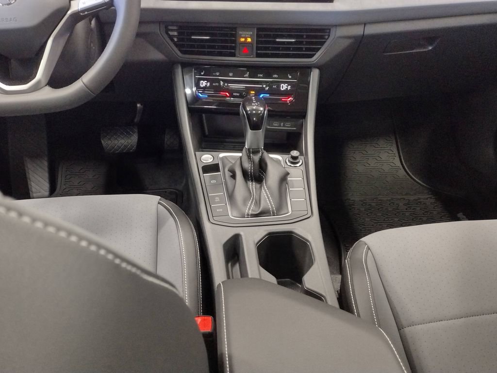 New 2026 Volkswagen Jetta SE image 32