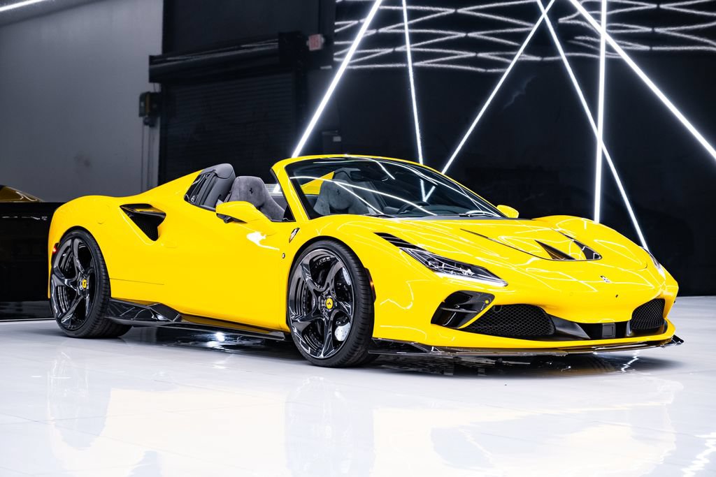 Used 2021 Ferrari F8 Tributo RWD image 1