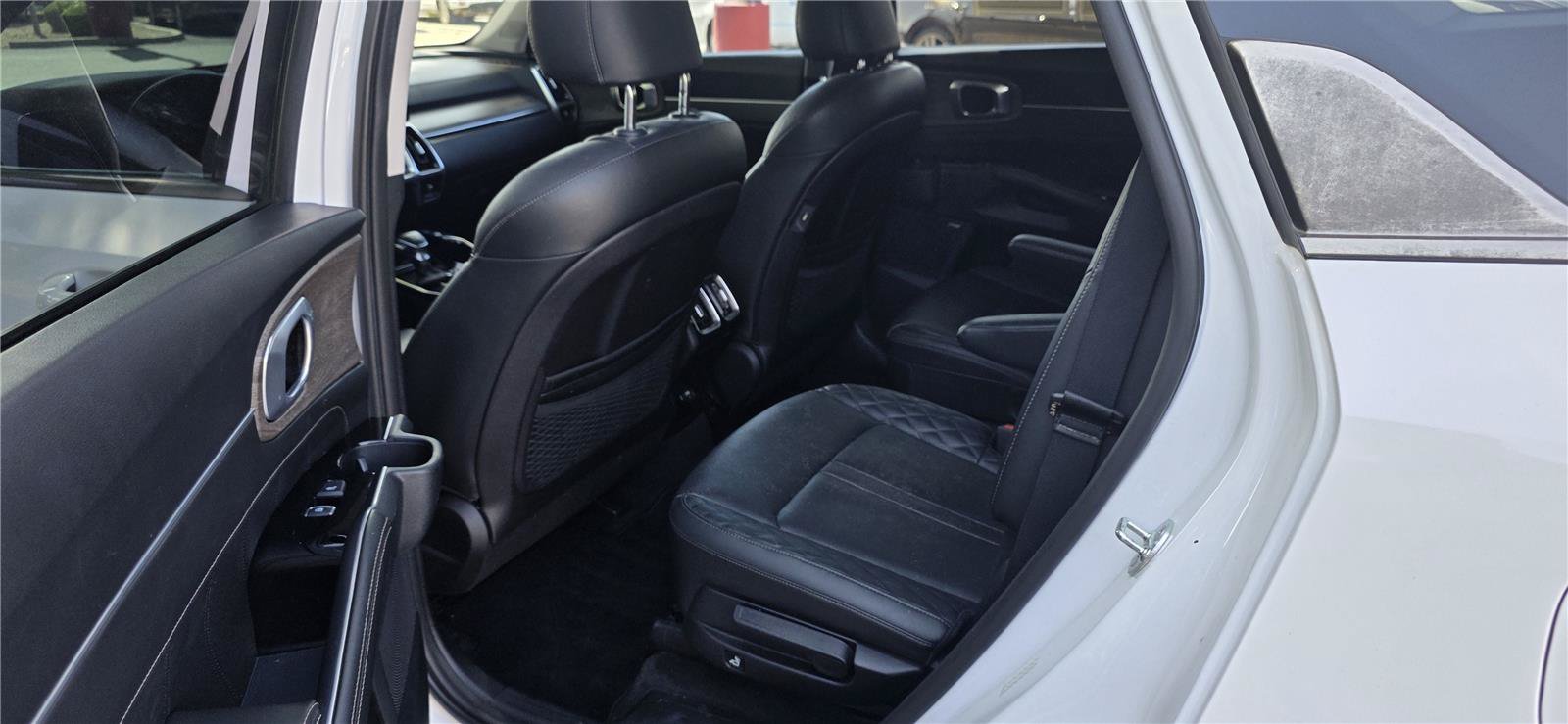 Used 2022 Kia Sorento SX Prestige AWD/4WD image 14