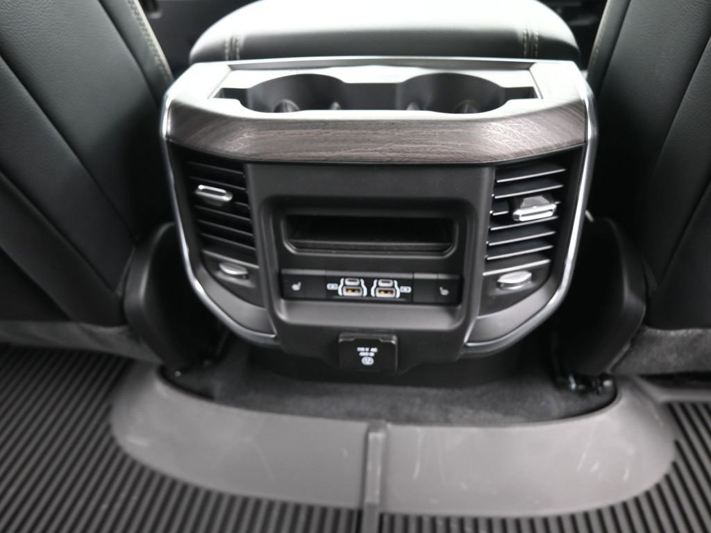 New 2026 RAM 1500 Laramie AWD/4WD image 24