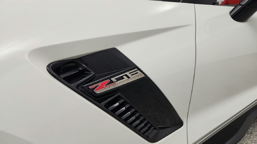Used 2017 Chevrolet Corvette Z06 RWD image 16