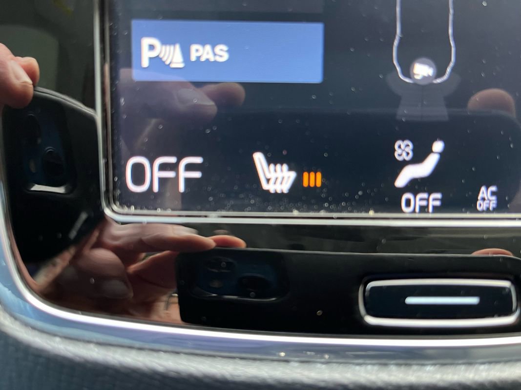 Used 2019 Volvo XC90 T5 Momentum image 10