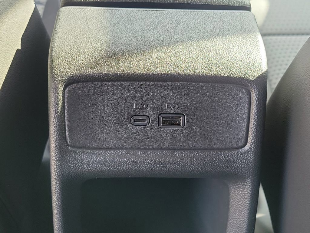 New 2026 Chevrolet Trax LT image 12