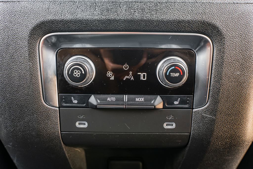 Used 2022 Chevrolet Tahoe RST w/ Sport Performance Package image 39