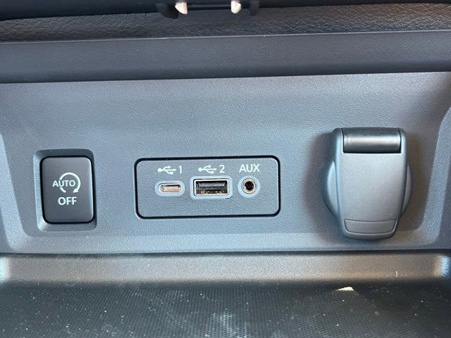 New 2025 Nissan Sentra SV w/ SV Premium Package image 30