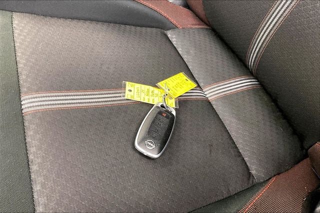 Used 2024 Nissan Versa SR FWD image 13