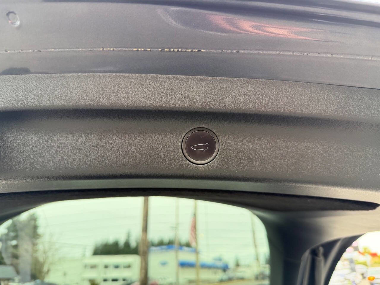 Used 2022 Tesla Model Y Performance image 8