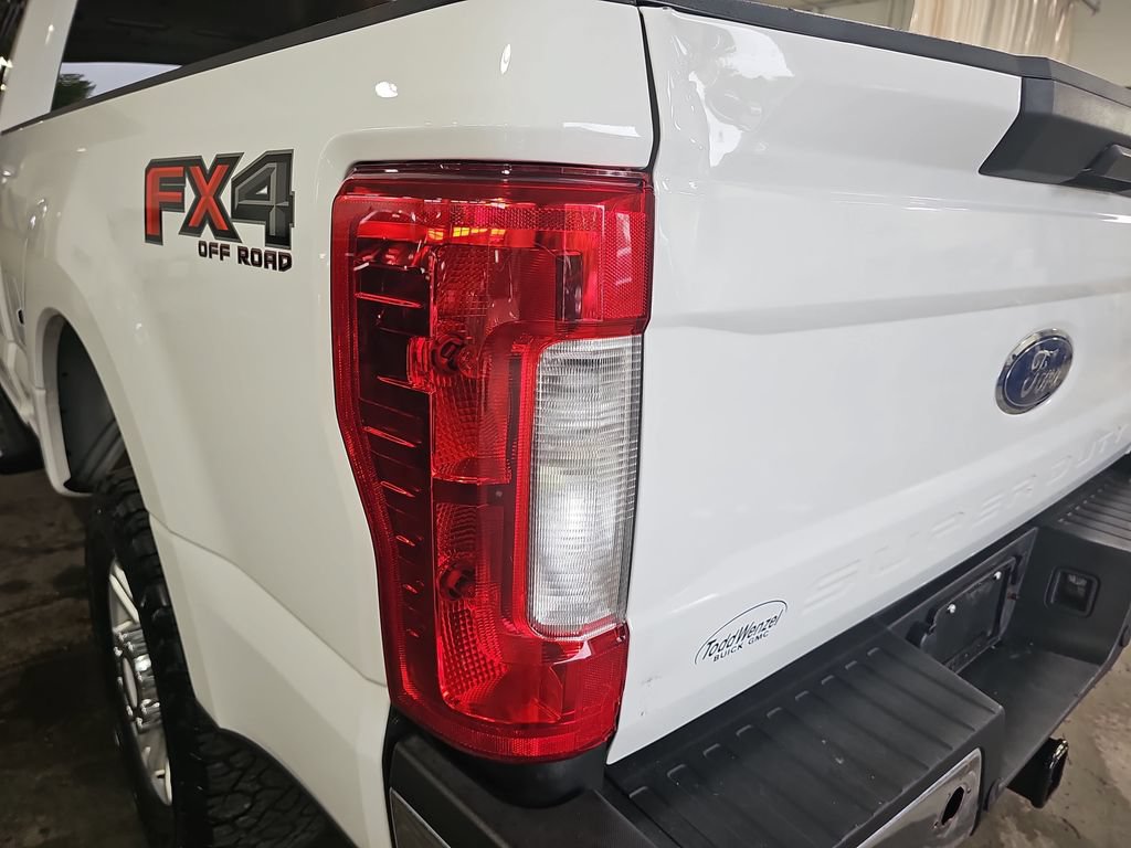 Used 2018 Ford F250 XLT w/ XLT Value Package AWD/4WD image 38